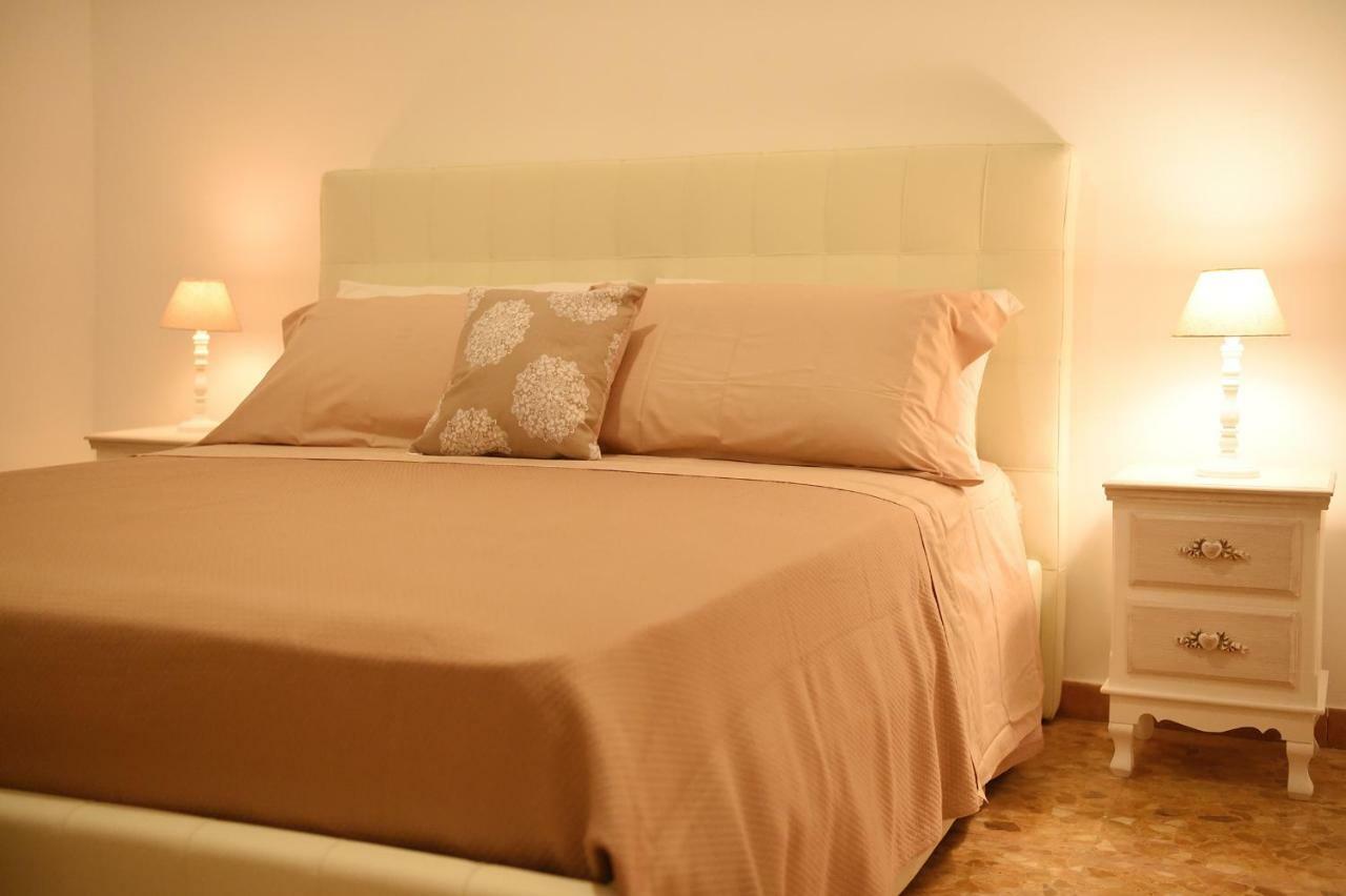 B&B Bonnes Suites Neapel Exteriör bild