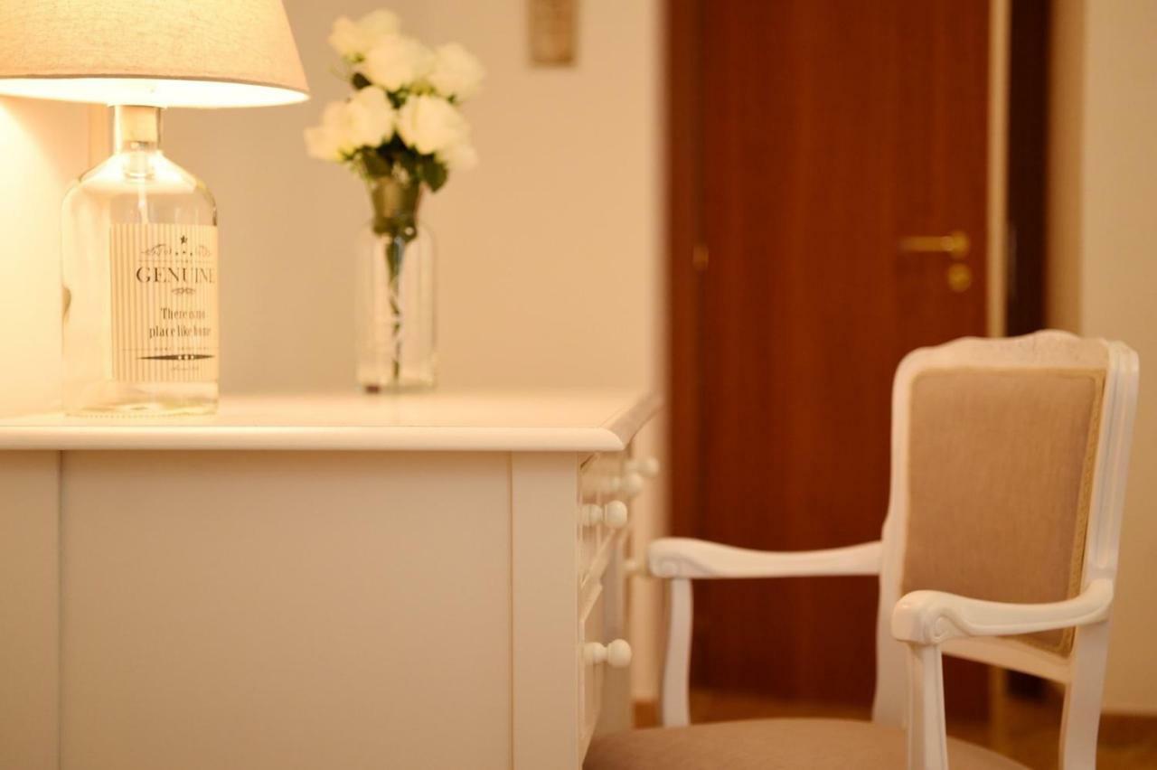 B&B Bonnes Suites Neapel Exteriör bild